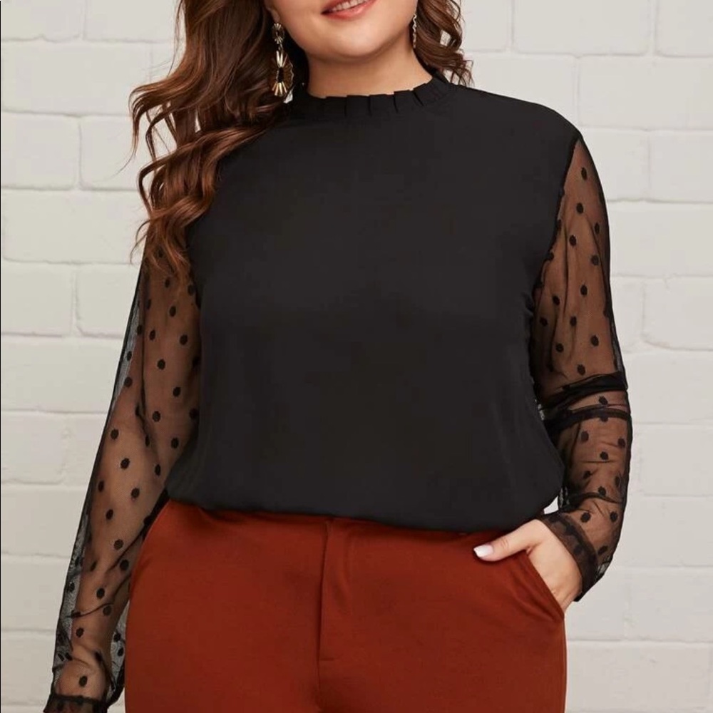 Plus size polka dot sleeve blouse